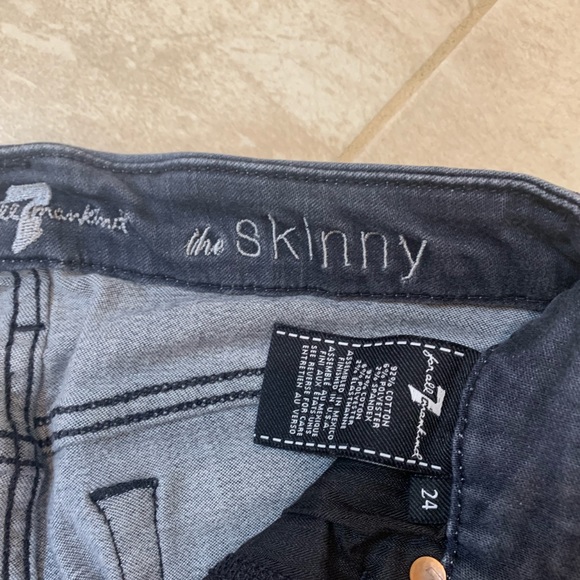 7 for all mankind skinny jeans - Picture 3 of 3